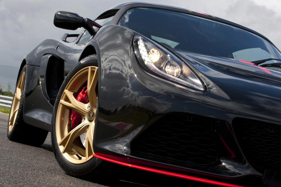  Lotus Exige S LF1 2014 года  (фото 25 из 58)